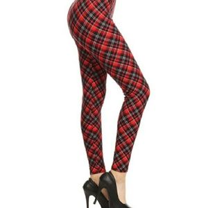 🌟Must Have Plaid Red, White, and Black Leggings